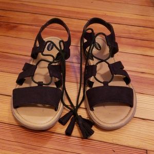 Comfortable lace up sandals
